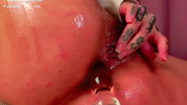 Sexshow-Bild von Ari-Nana