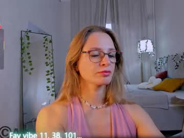 milf_tea's sex show image milf_tea's sex show image