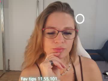 Изображение секс-шоу модели milf_tea Изображение секс-шоу модели milf_tea
