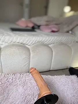 selenne_schmitt's sex show image