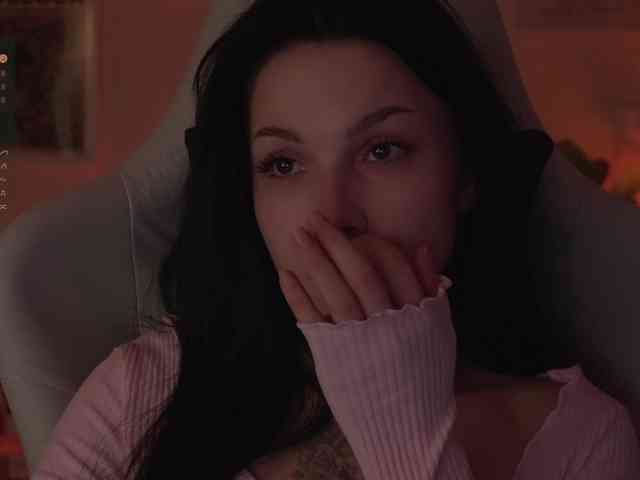 DrammaQueennnn's sex show image