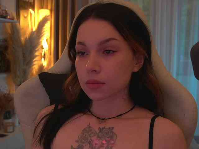 Изображение секс-шоу модели DrammaQueennnn