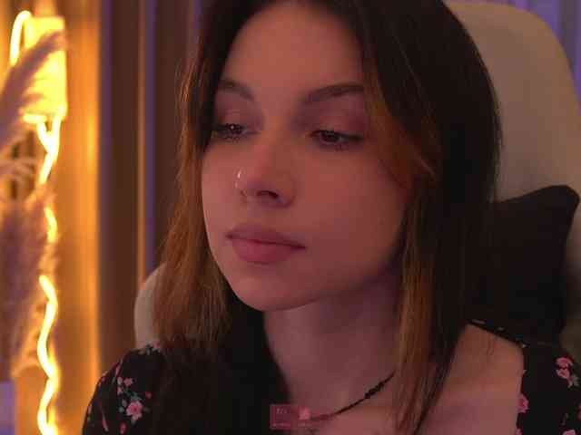 Изображение секс-шоу модели DrammaQueennnn
