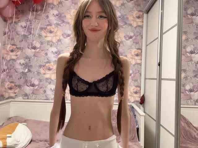 Изображение секс-шоу модели NyxoraMary