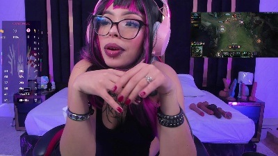 Nyveth's sex show image