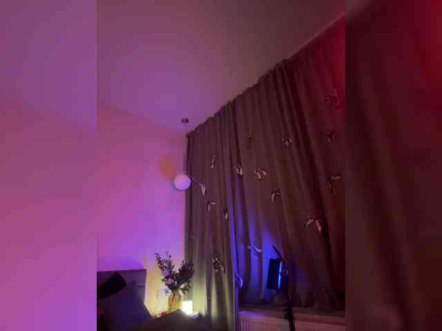 Sexshow-Bild von WhoreMira