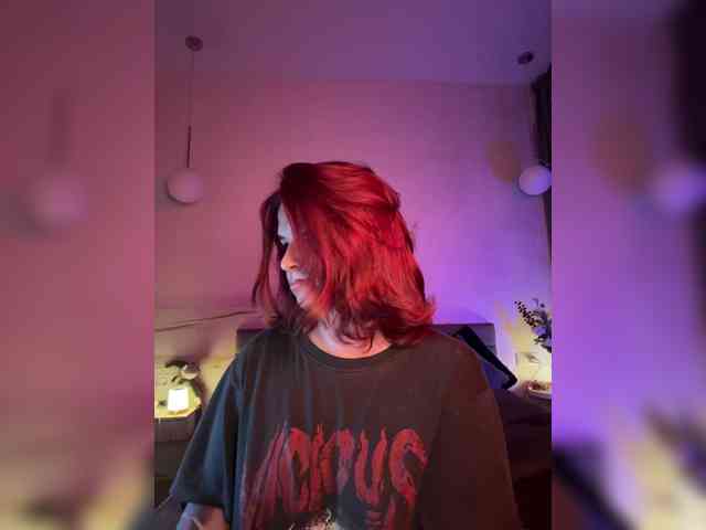 Изображение секс-шоу модели WhoreMira