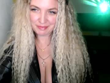 Sexshow-Bild von luxdonna Sexshow-Bild von luxdonna