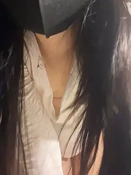 Sexshow-Bild von Linaa_sexxy Sexshow-Bild von Linaa_sexxy