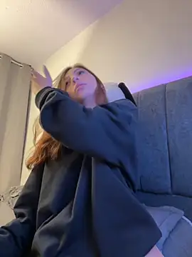 D-Bunnyyy's sex show image