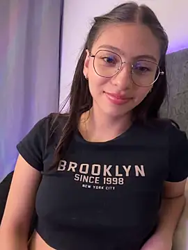 D-Bunnyyy's sex show image