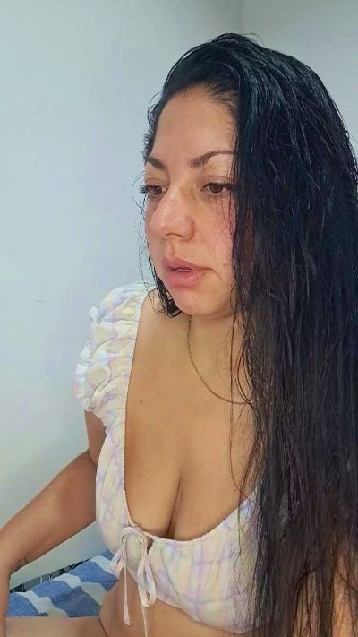 Изображение секс-шоу модели bella_milf1