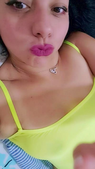 bella_milf1's sex show image