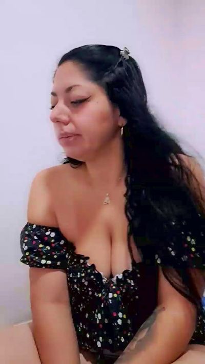 bella_milf1's sex show image