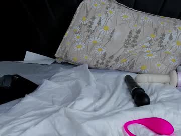 wowsquirt's sex show image