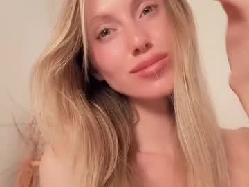 polynessia's sex show image