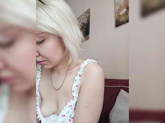 Tikoffka's sex show image