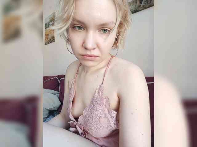 Tikoffka's sex show image