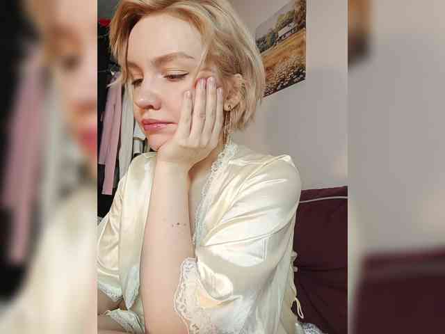 Tikoffka's sex show image