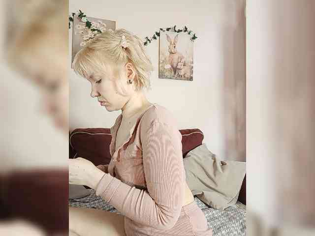 Tikoffka's sex show image