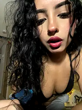 Изображение секс-шоу модели RosseMelody Изображение секс-шоу модели RosseMelody