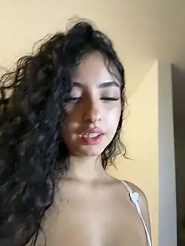 Изображение секс-шоу модели RosseMelody Изображение секс-шоу модели RosseMelody