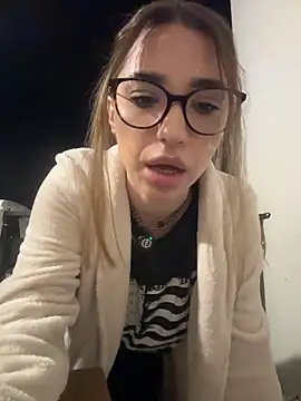 ItalianGirl's sex show image