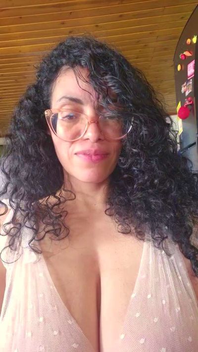 Sexshow-Bild von Lucci_Lovee Sexshow-Bild von Lucci_Lovee