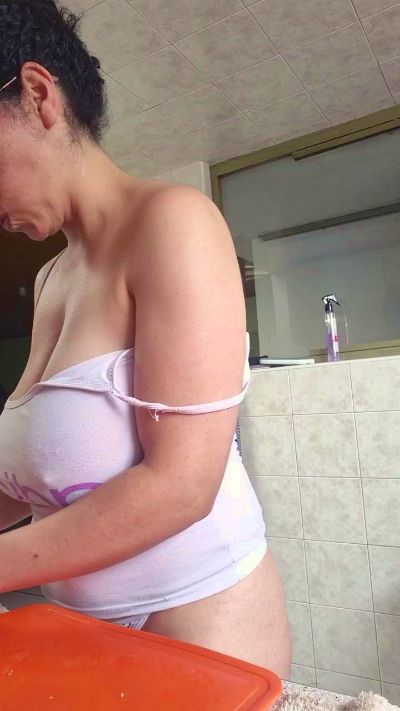 Sexshow-Bild von Lucci_Lovee Sexshow-Bild von Lucci_Lovee