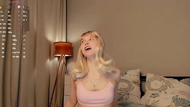 Изображение секс-шоу модели ErinBissonnette Изображение секс-шоу модели ErinBissonnette