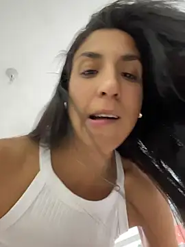 MaddyX__'s sex show image