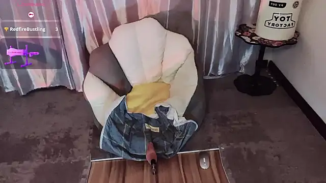 Too-WanStar's sex show image Too-WanStar's sex show image