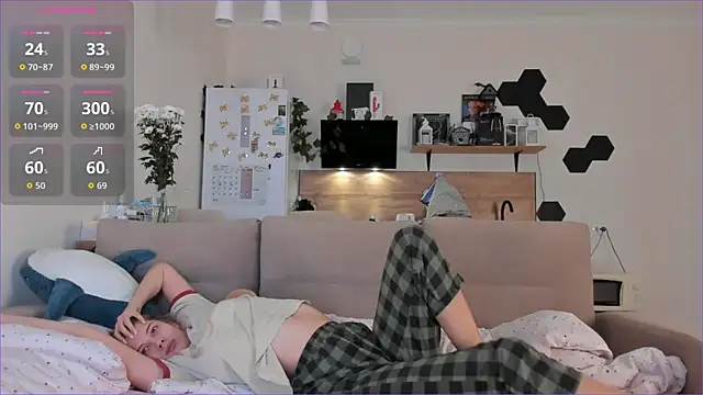 Изображение секс-шоу модели Girl_alone_home