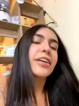 DaphneUwu's sex show image