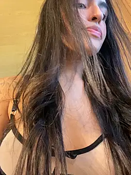 Изображение секс-шоу модели DaphneUwu