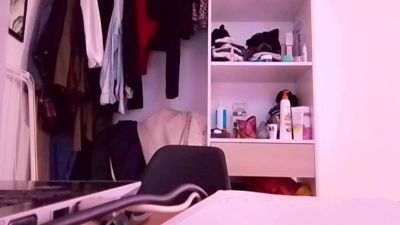 Larafoxok's sex show image