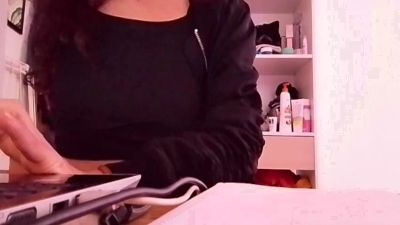 Larafoxok's sex show image