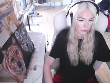 Изображение секс-шоу модели tinykylie