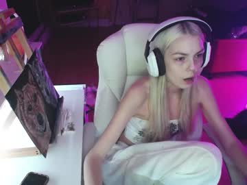 tinykylie's sex show image
