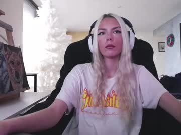 Изображение секс-шоу модели tinykylie Изображение секс-шоу модели tinykylie