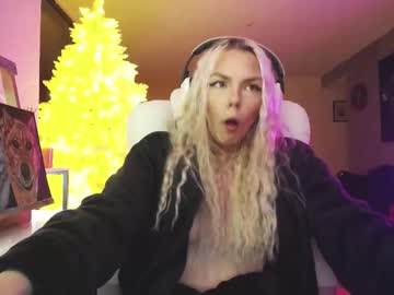 Изображение секс-шоу модели tinykylie Изображение секс-шоу модели tinykylie