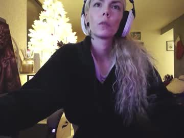 tinykylie's sex show image