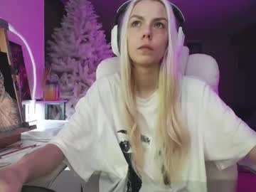 Изображение секс-шоу модели tinykylie