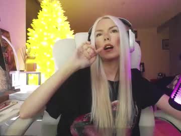 Изображение секс-шоу модели tinykylie