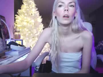 Изображение секс-шоу модели tinykylie