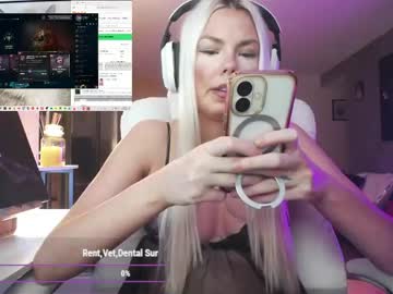 Изображение секс-шоу модели tinykylie
