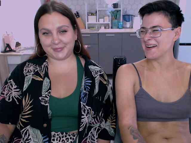 dreamteamgirls's sex show image