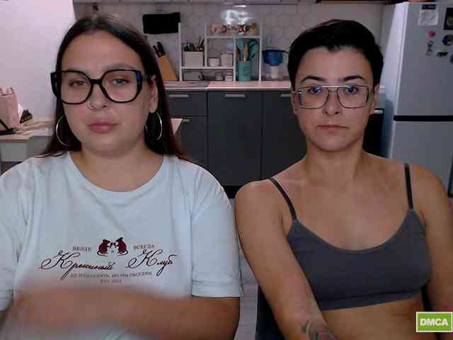dreamteamgirls's sex show image