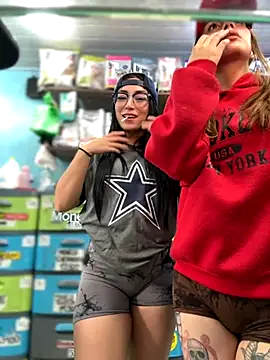 Изображение секс-шоу модели Lucy_699 Изображение секс-шоу модели Lucy_699