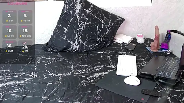 Sexshow-Bild von Kitten-Meow